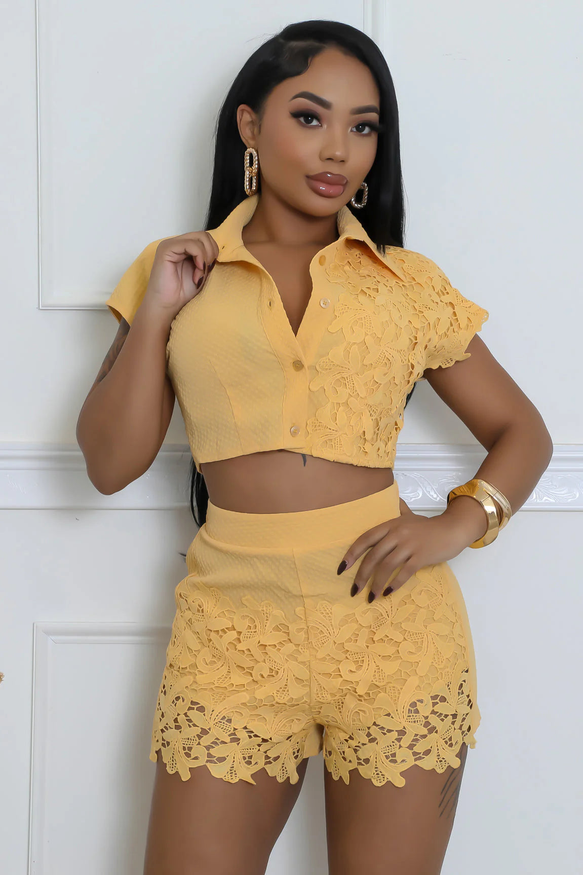 PRETTY ON POINT SHORT SET