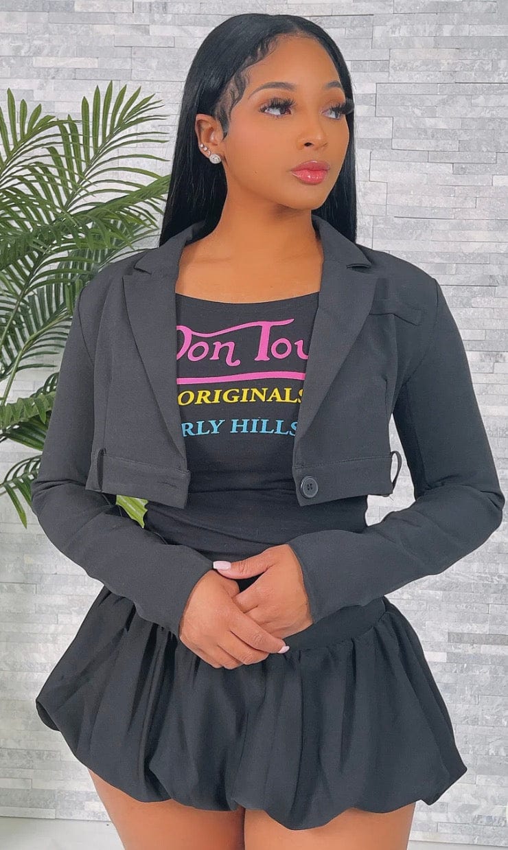 F.A.S.T Boutique BUTTON CROP BLAZER(Pre-Order)