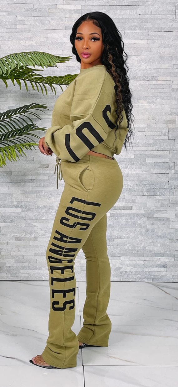 F.A.S.T Boutique LA SWEATSHIRT&STACK PANTS SET