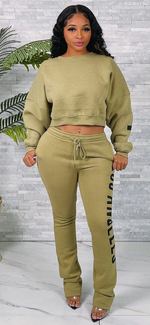 F.A.S.T Boutique LA SWEATSHIRT&STACK PANTS SET