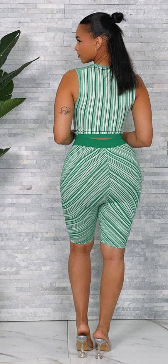 F.A.S.T Boutique SEAMLESS S/L CROP TOP & SHORTS SET