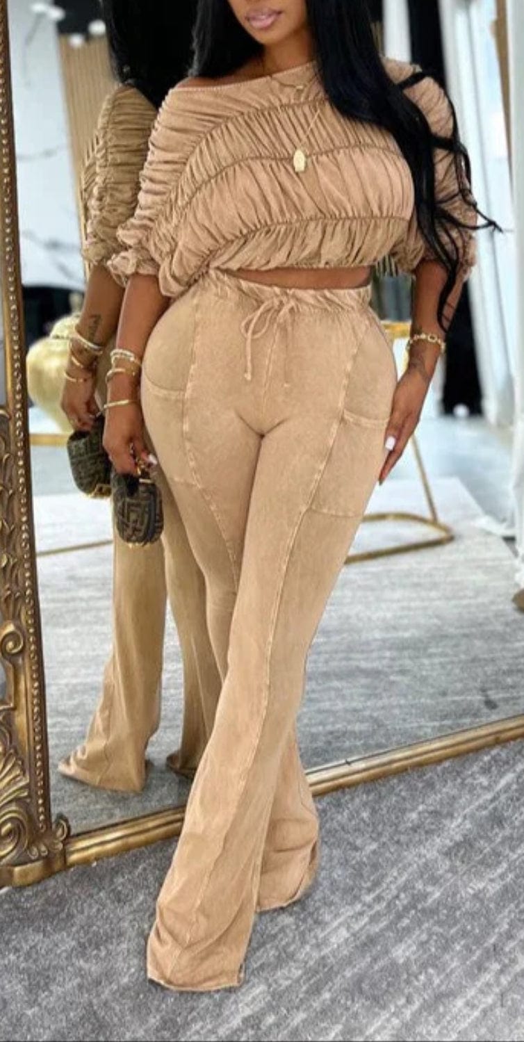 F.A.S.T Boutique WASHED RUCHED CROP BLOUSE & PANTS SET(Pre-Order)